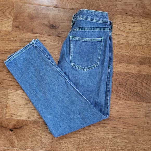Pacsun Mom Jeans with green stitching - Picture 2 of 3